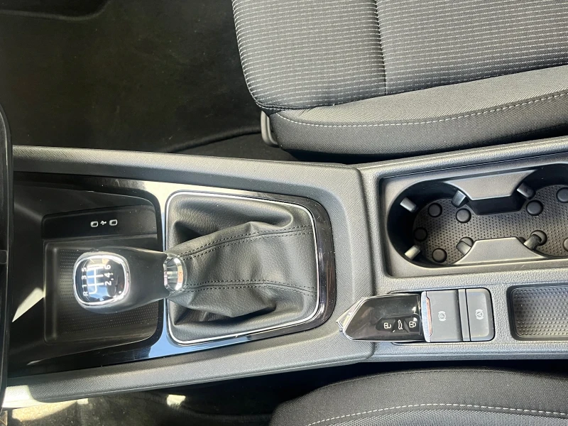 Skoda Octavia 2.0TDI, снимка 9 - Автомобили и джипове - 50196186