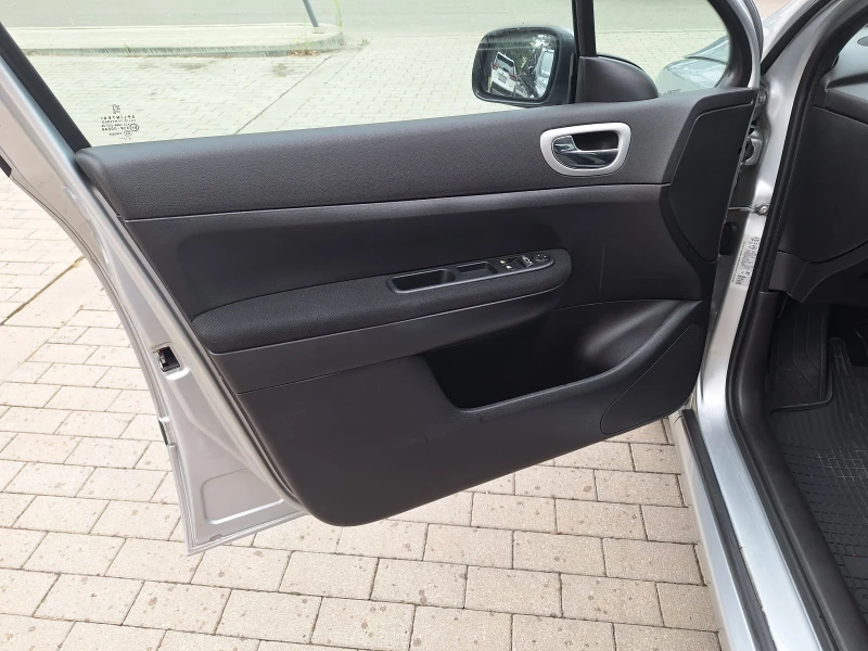 Peugeot 307 Face! Нова!, снимка 5 - Автомобили и джипове - 51204100