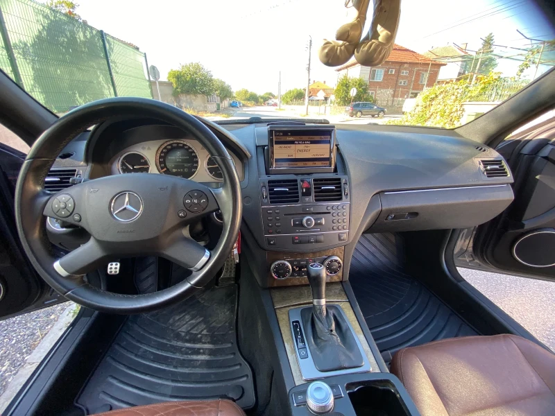 Mercedes-Benz C 220, снимка 9 - Автомобили и джипове - 51783734