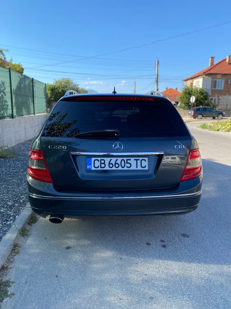 Mercedes-Benz C 220, снимка 4 - Автомобили и джипове - 51783734