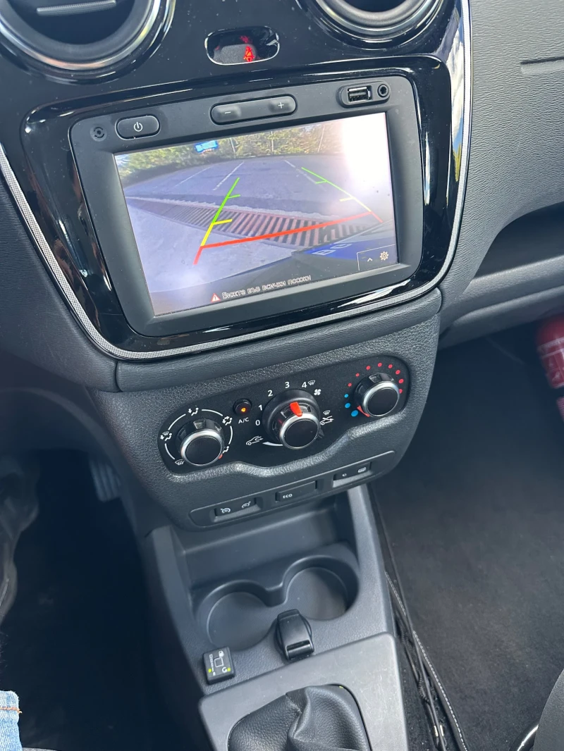 Dacia Lodgy 6+ 1 1.6i ГАЗ Stepway, снимка 8 - Автомобили и джипове - 51785651