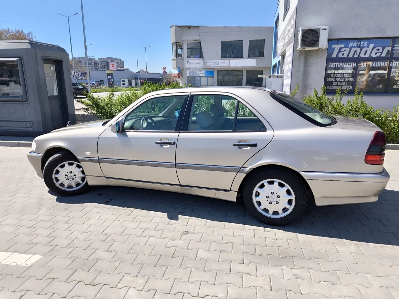 Mercedes-Benz C 220  CDI, снимка 5 - Автомобили и джипове - 52035962