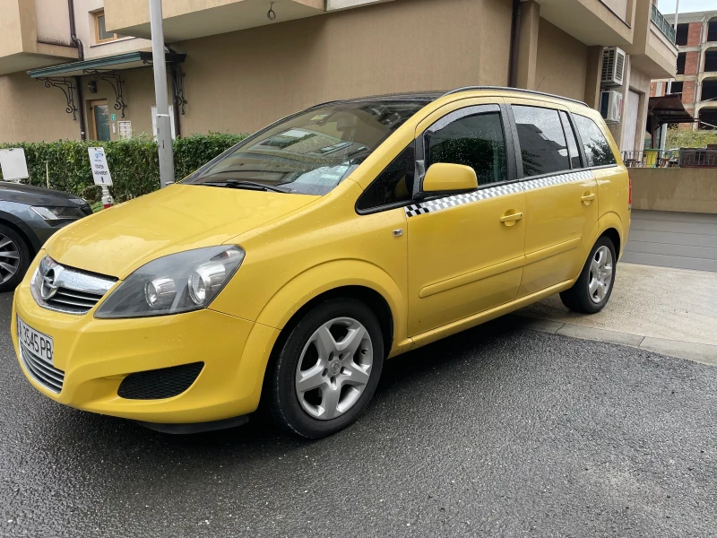 Opel Zafira 1.7, снимка 4 - Автомобили и джипове - 52187907