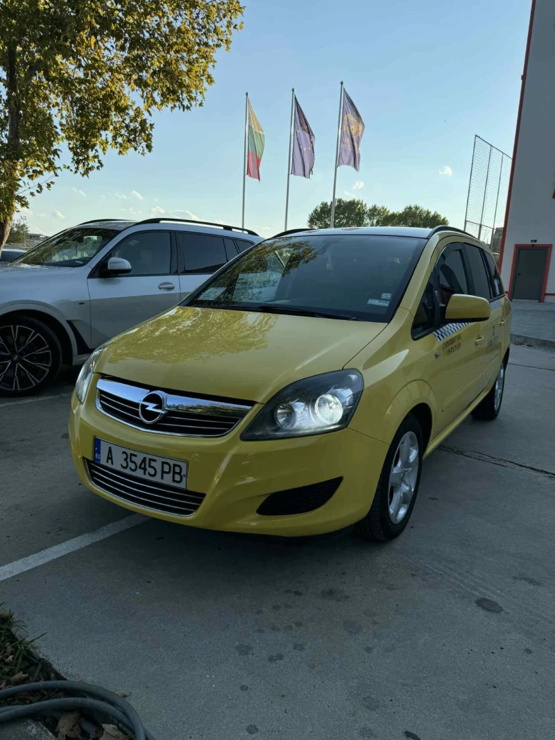 Opel Zafira 1.7, снимка 2 - Автомобили и джипове - 52187907