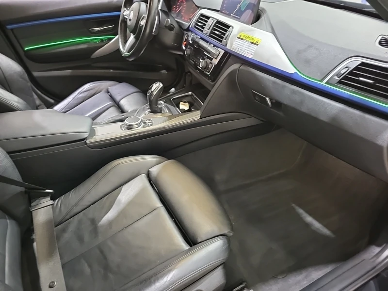 BMW 330 XDRIVE * * CARFAX * * АВТО КРЕДИТ * * , снимка 10 - Автомобили и джипове - 52667700