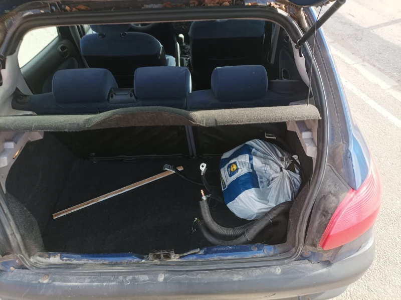 Peugeot 206, снимка 3 - Автомобили и джипове - 52694518