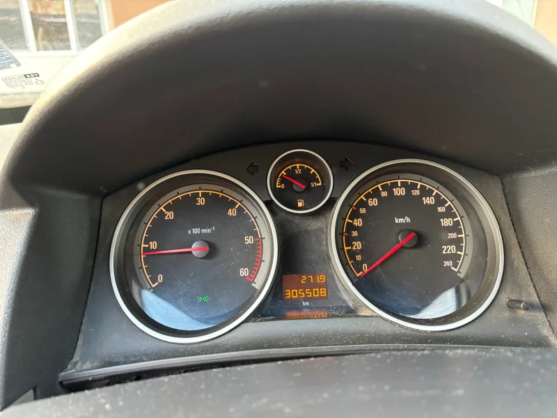 Opel Astra 1.7 101hp ISUZU, снимка 9 - Автомобили и джипове - 53395505