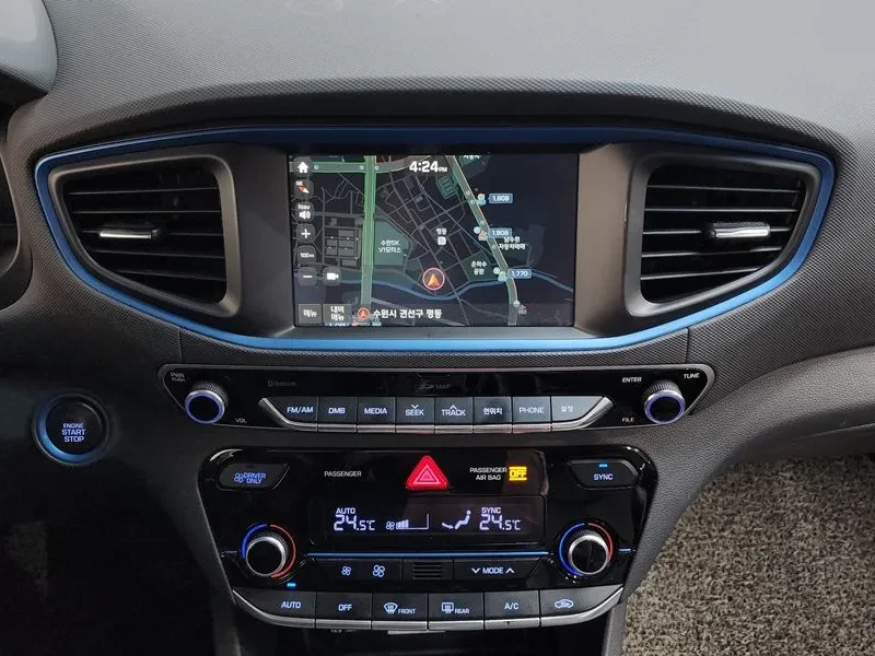 Hyundai Ioniq I PLUS, снимка 15 - Автомобили и джипове - 56304293