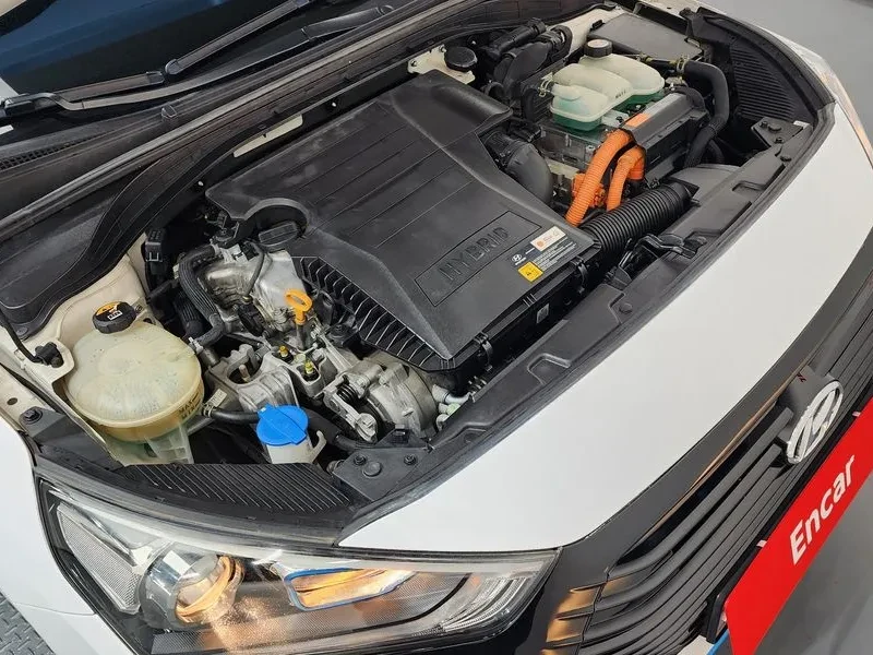 Hyundai Ioniq I PLUS, снимка 6 - Автомобили и джипове - 56304293