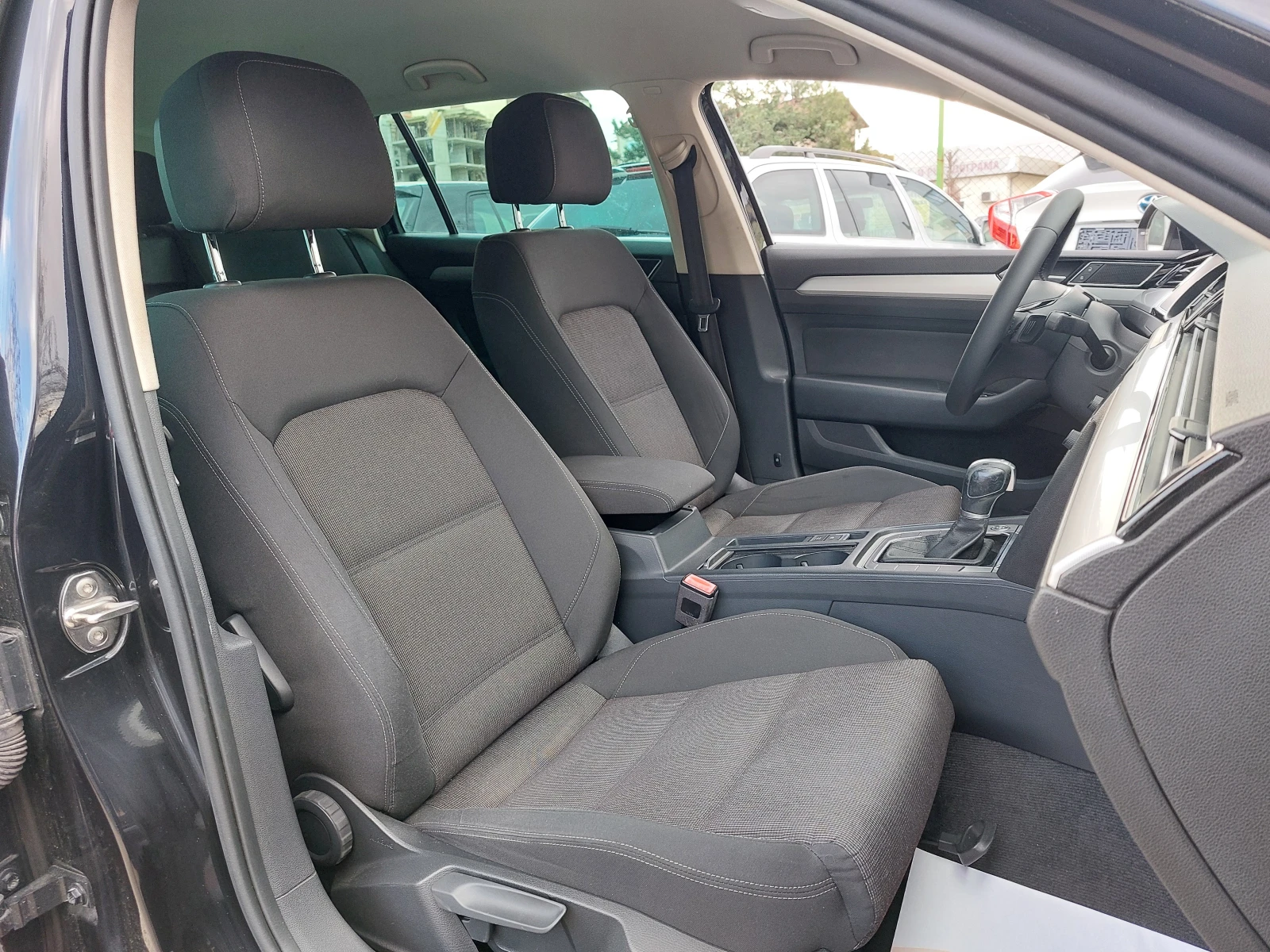 VW Passat 1.6TDI* AUTOMATIC-DSG* 36.  536.*  | Mobile.bg   13