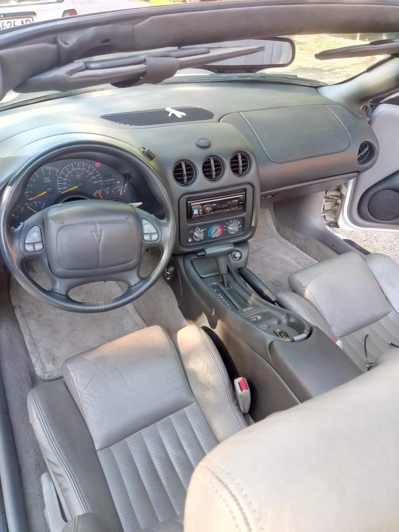 Pontiac Firebird 3.4 - изображение 10