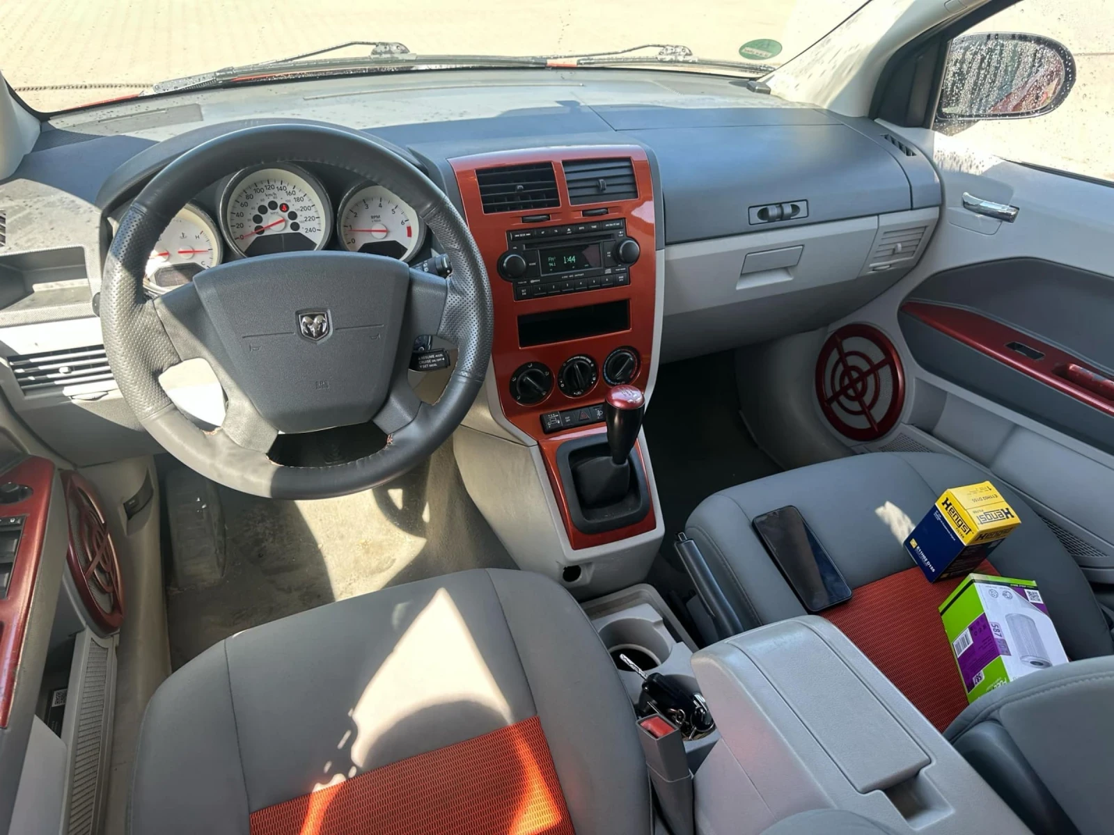 Dodge Caliber 2.4 GAS - изображение 8