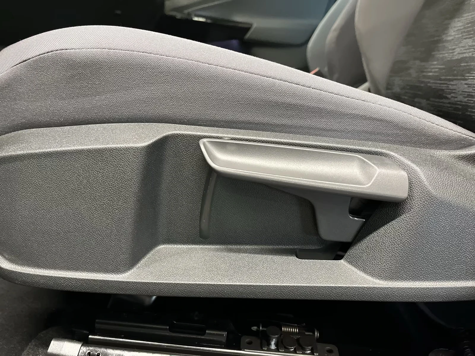 VW ID.5 PURE/170HP/NAVI/ACC/LED/L.ASSIST/AMBI/544g - изображение 7