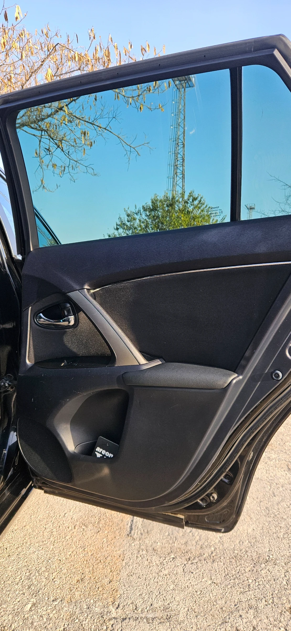 Toyota Avensis 2.0 D4D - изображение 10