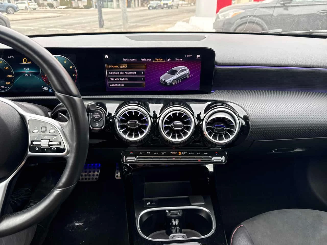 Mercedes-Benz A 250 * ПОДГРЕВ* PANO* KEYLESS*  - изображение 9