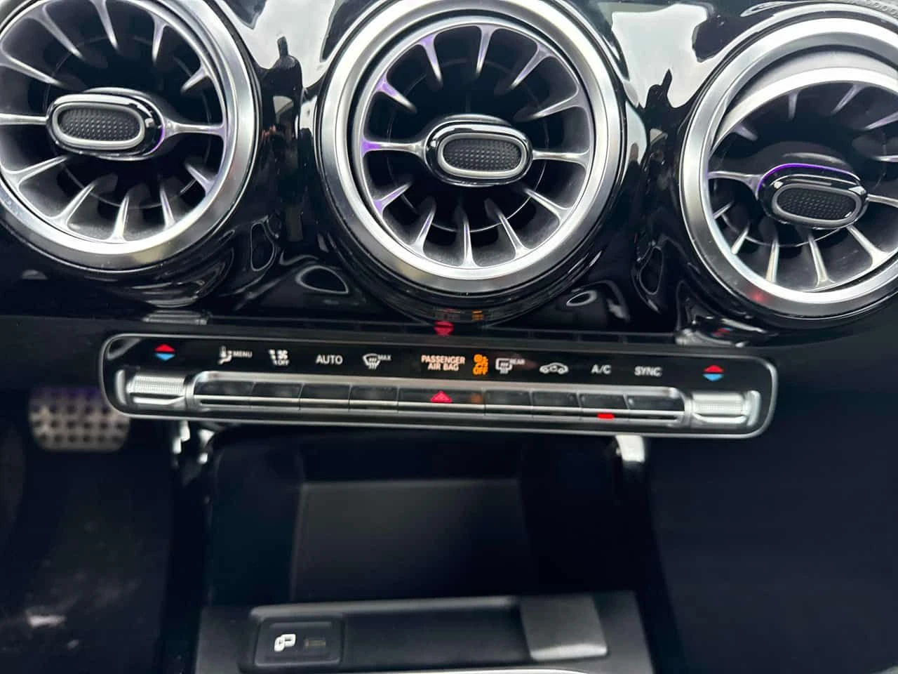 Mercedes-Benz A 250 * ПОДГРЕВ* PANO* KEYLESS*  - изображение 10