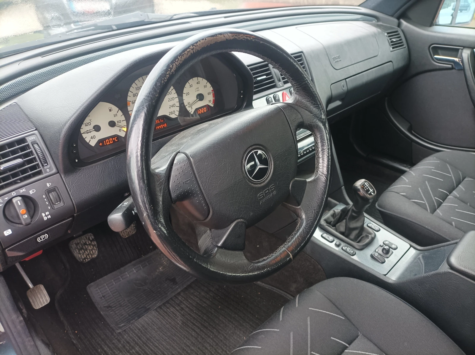 Mercedes-Benz C 200 2.0 KOMPRESSOR- ЛИЗИНГ , снимка 13 - Автомобили и джипове - 54041426