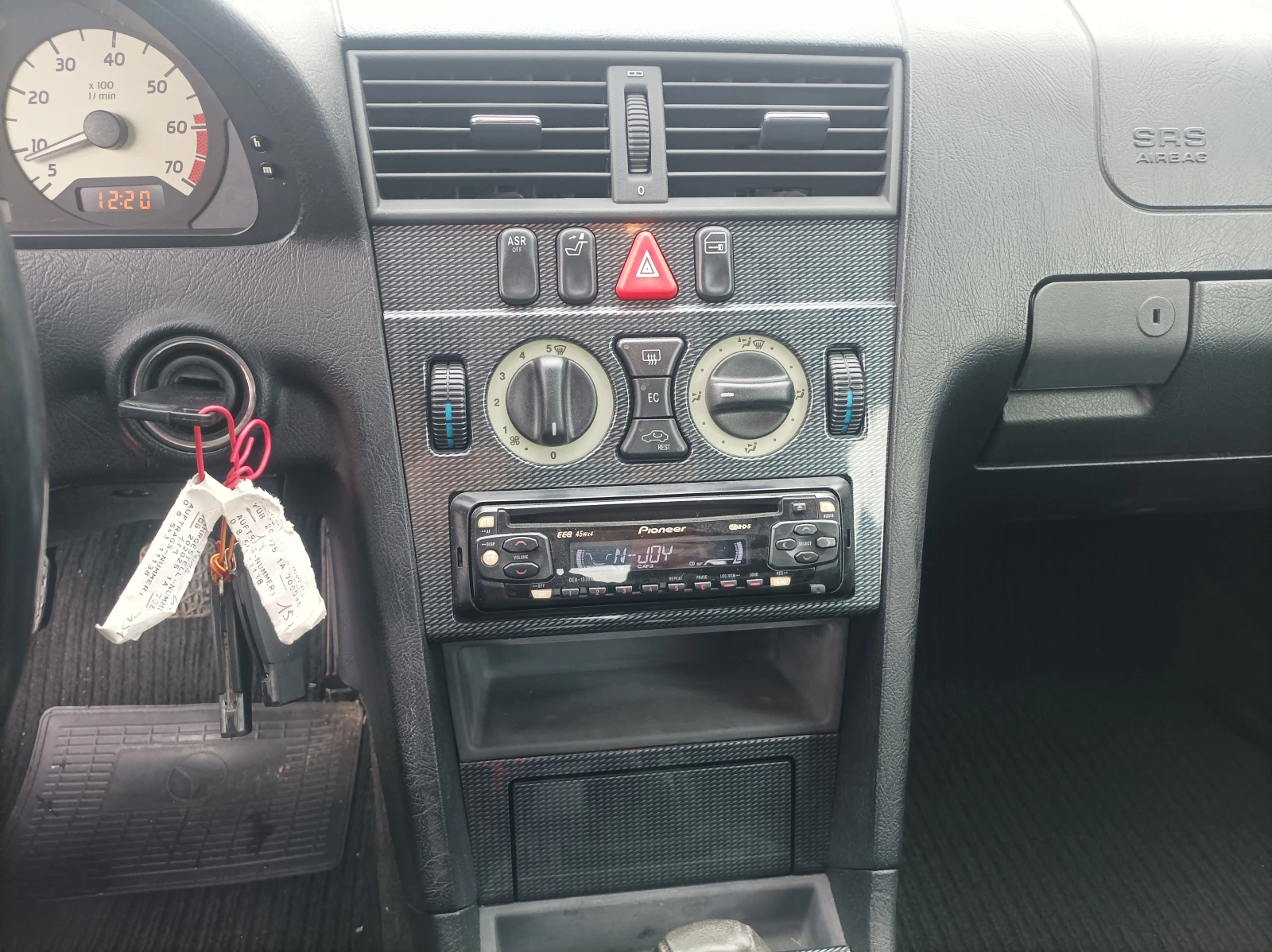 Mercedes-Benz C 200 2.0 KOMPRESSOR- ЛИЗИНГ , снимка 14 - Автомобили и джипове - 54041426