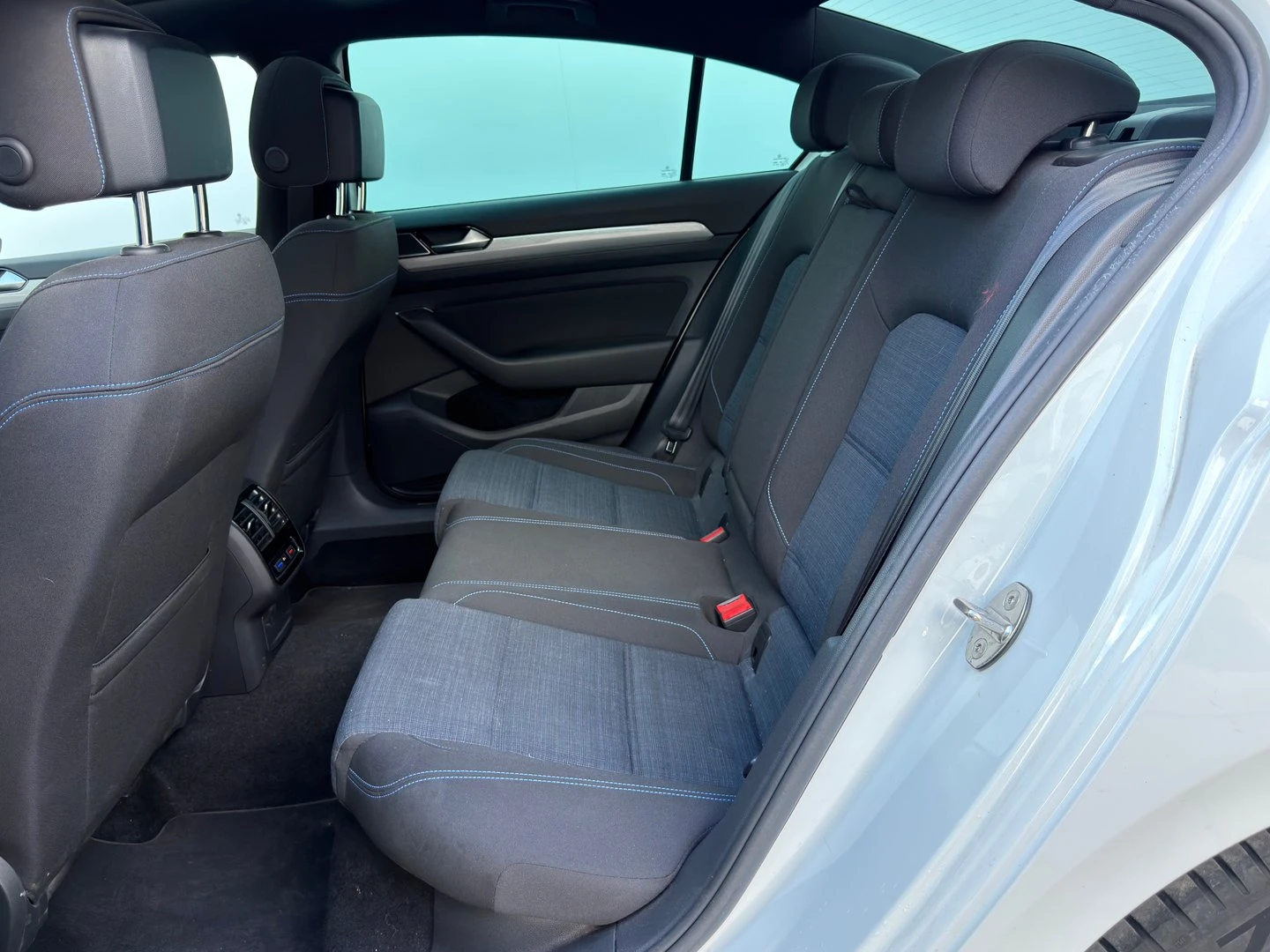 VW Passat, снимка 9 - Автомобили и джипове - 54299676