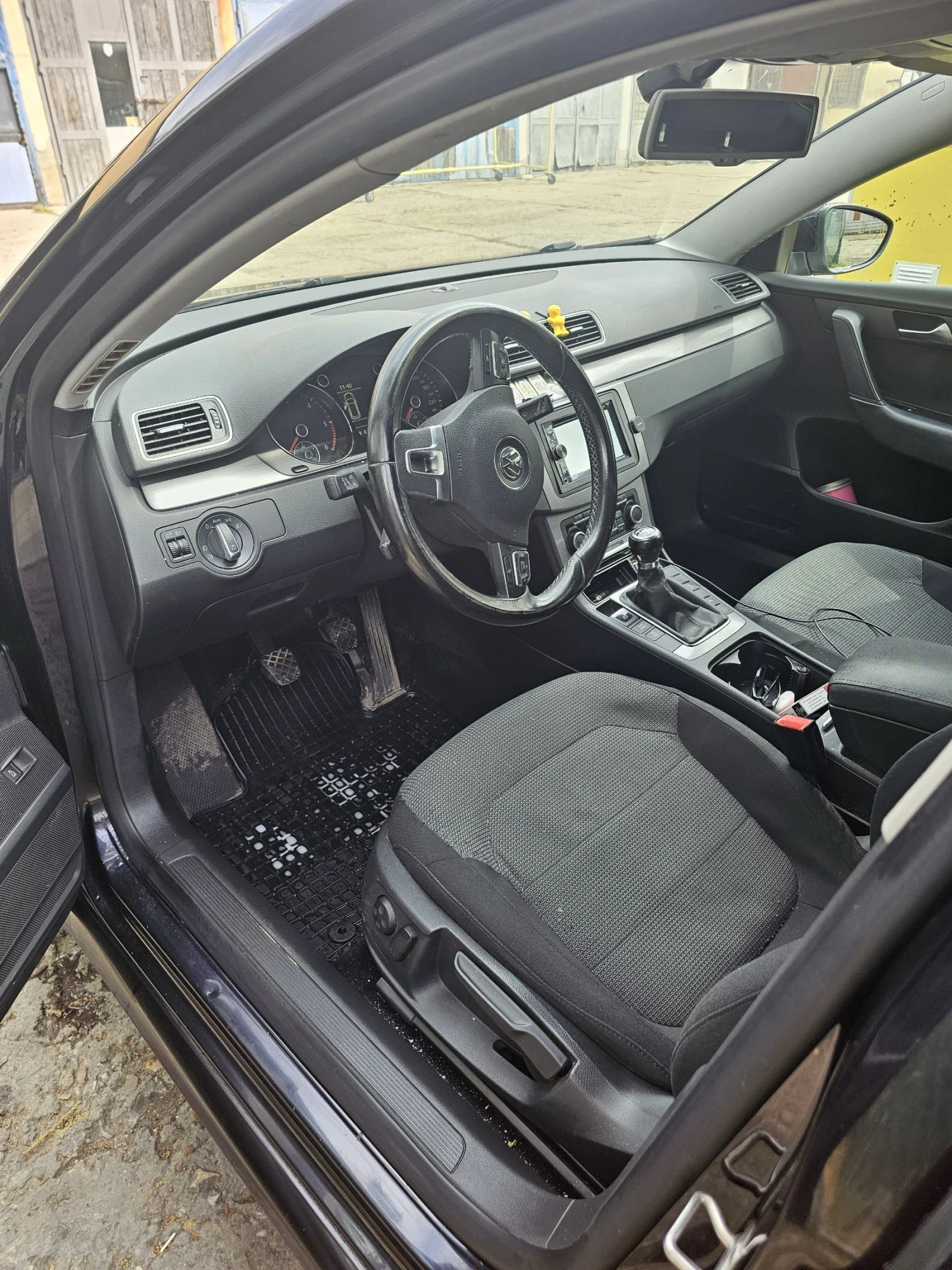 VW Passat, снимка 12 - Автомобили и джипове - 54191473