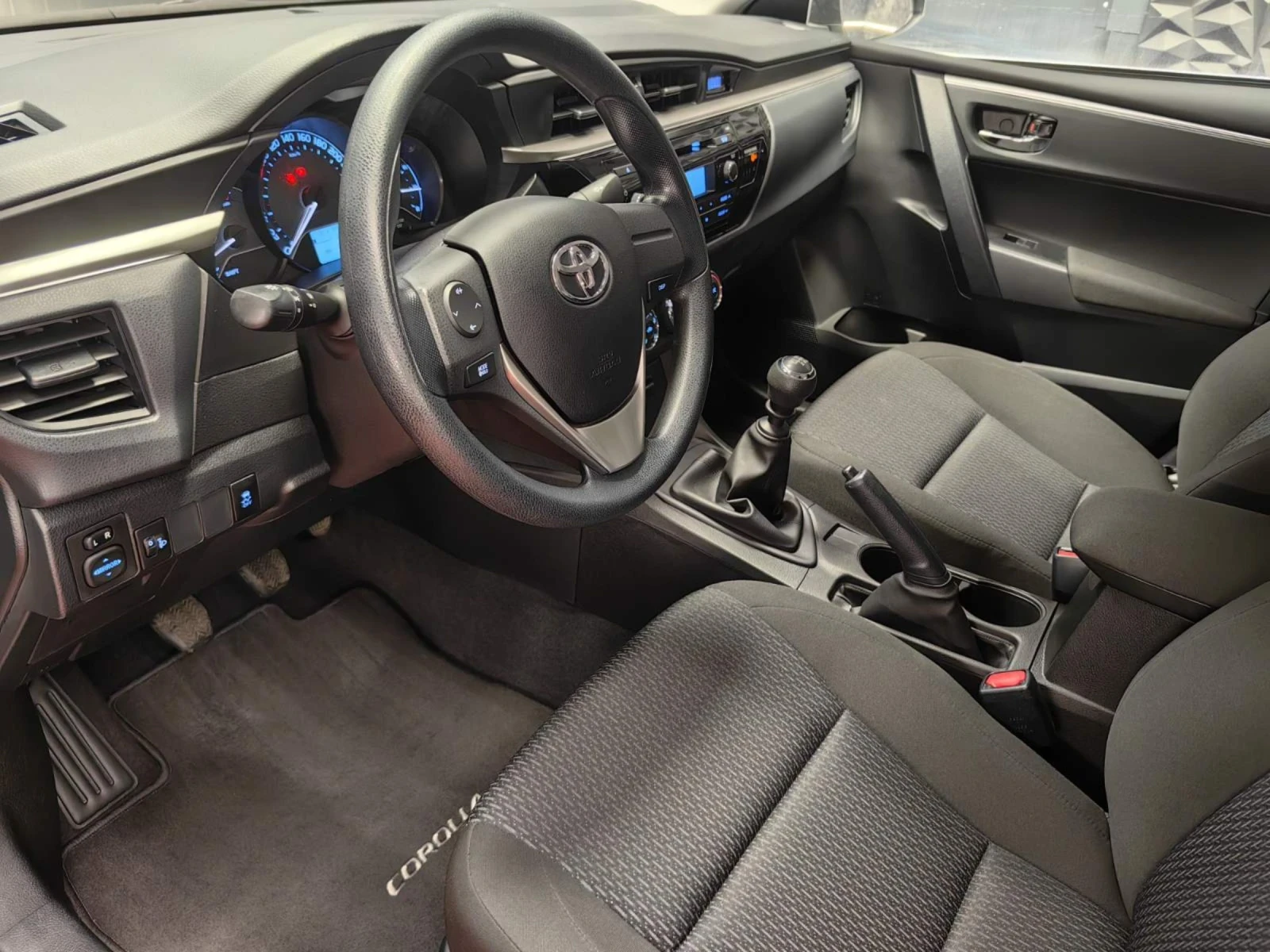 Toyota Corolla 1.6* VVT-I* 18 000KM* ��������* �����* ����� ���� | Mobile.bg � ����������� 5