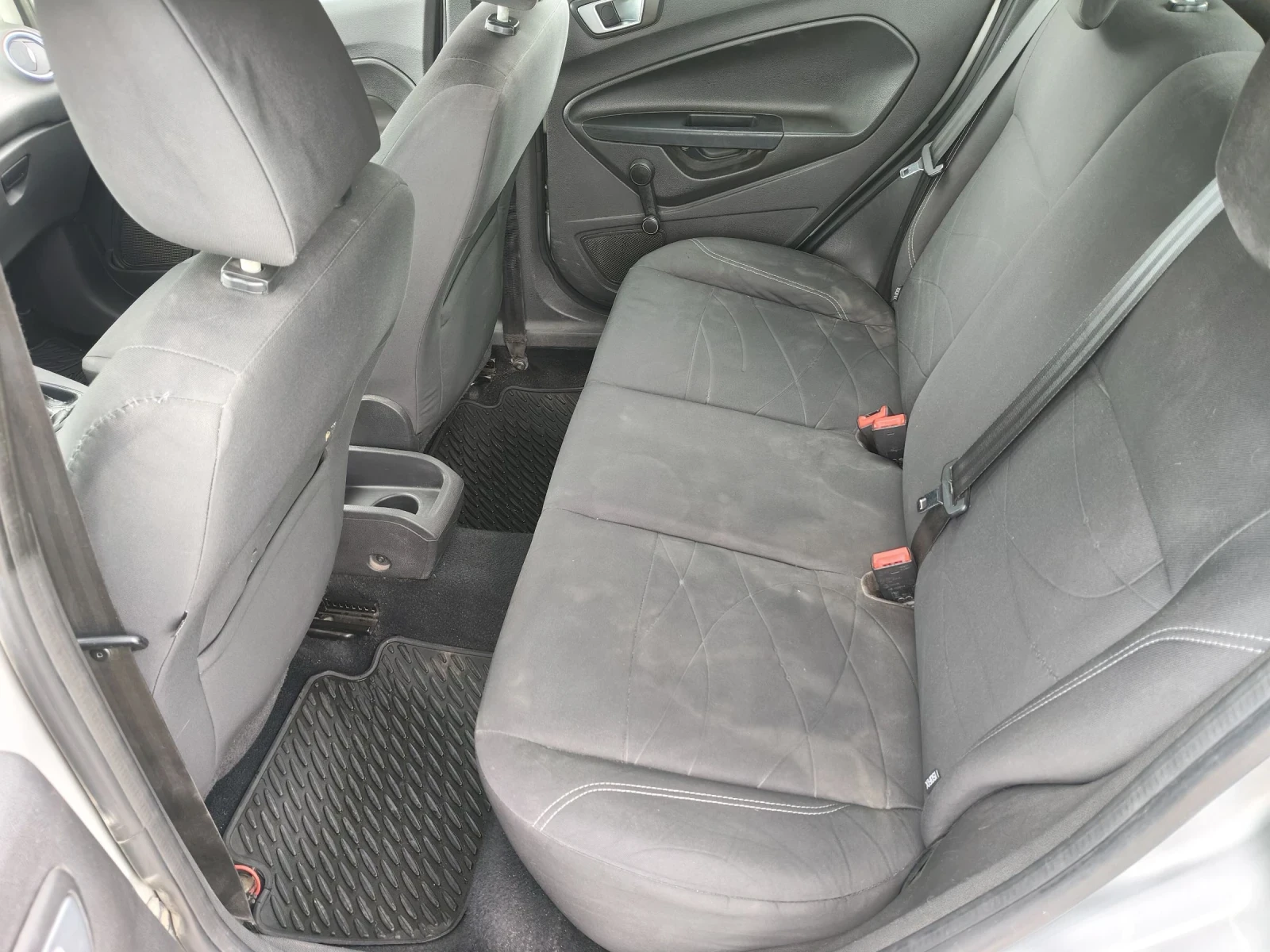 Ford Fiesta, снимка 6 - Автомобили и джипове - 54663955