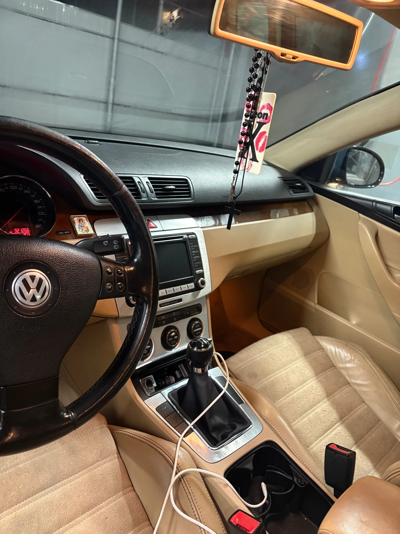 VW Passat, снимка 12 - Автомобили и джипове - 54664167
