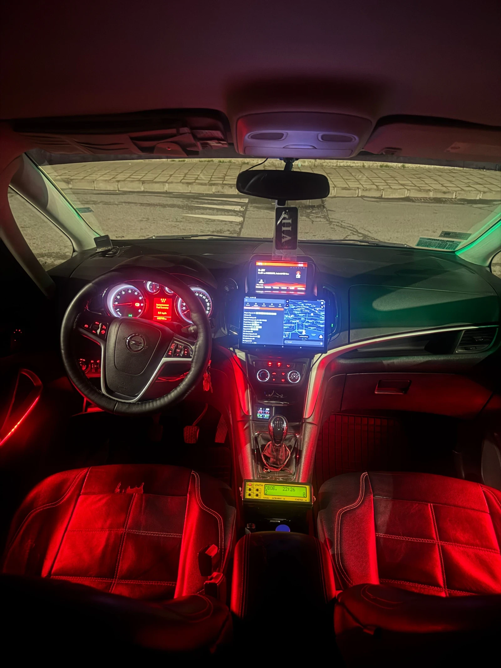 Opel Zafira 1.6 ecoM (6+ 1), снимка 11 - Автомобили и джипове - 54704955