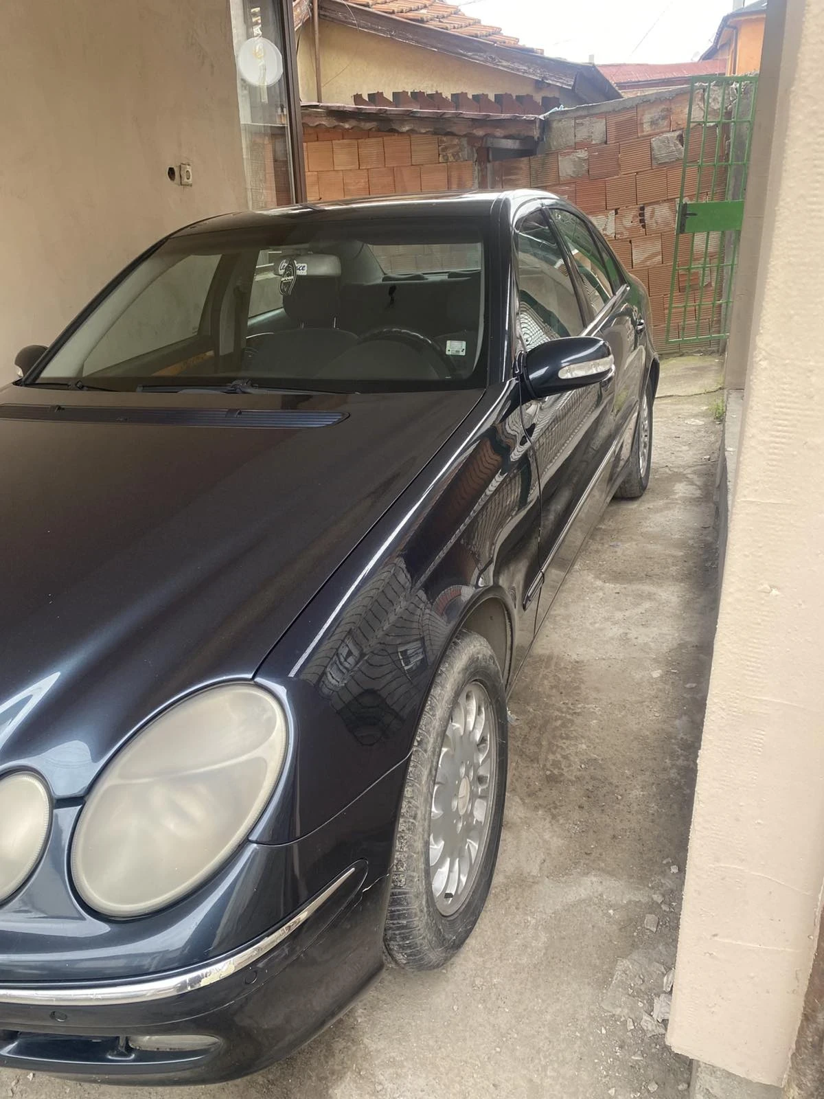 Mercedes-Benz E 200, снимка 6 - Автомобили и джипове - 55036908