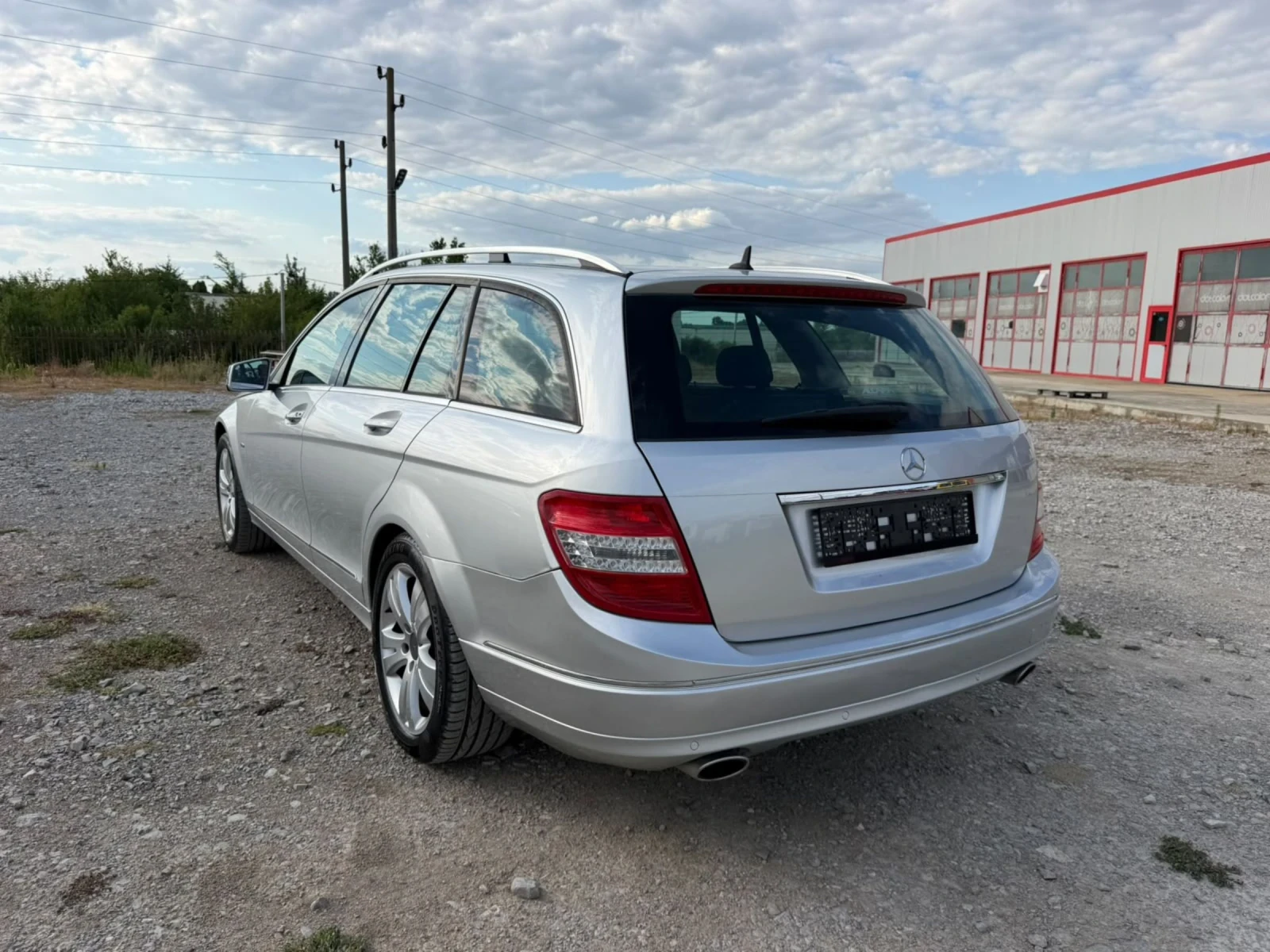 Mercedes-Benz C 350 AVANTGARDE+ ПАНОРАМА + ГАЗ, снимка 5 - Автомобили и джипове - 55397749