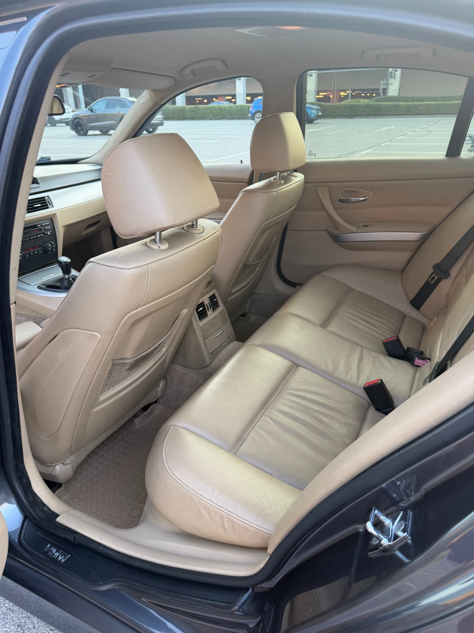 BMW 320, снимка 10 - Автомобили и джипове - 55755245