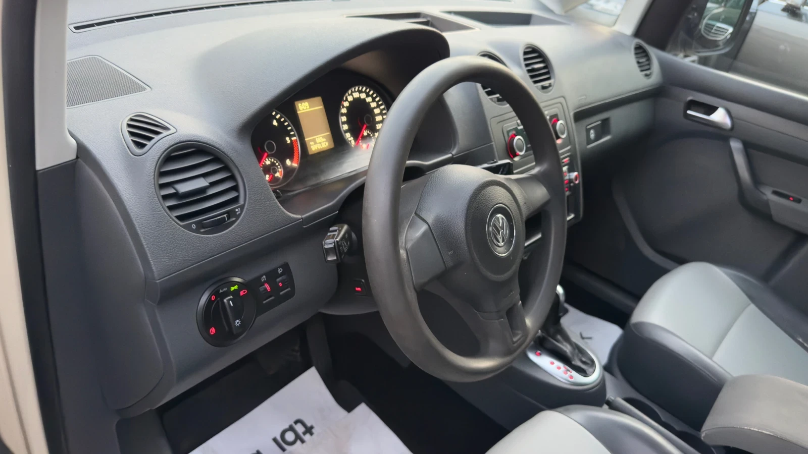 VW Caddy 4+ 1 DSG АВТОМАТИК, снимка 10 - Автомобили и джипове - 55825071