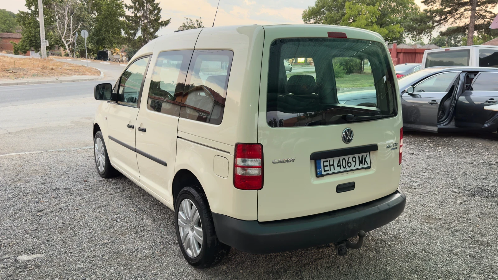 VW Caddy 4+ 1 DSG АВТОМАТИК, снимка 7 - Автомобили и джипове - 55825071