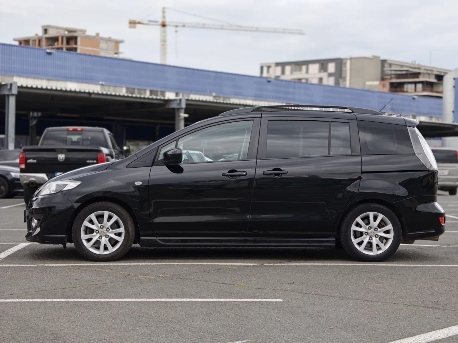 Mazda 5 Фейслифт, снимка 4 - Автомобили и джипове - 56709046