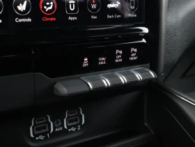Dodge RAM 1500 5.7 HEMI V8/Crew Cab Long/4WD/Камера/Подгрев, снимка 14