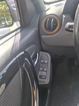 Dacia Duster, снимка 11