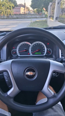 Chevrolet Captiva 2.4i 136k.c., снимка 13