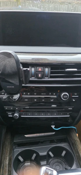 BMW X5 * 40e* CARFAX *    | Mobile.bg    6