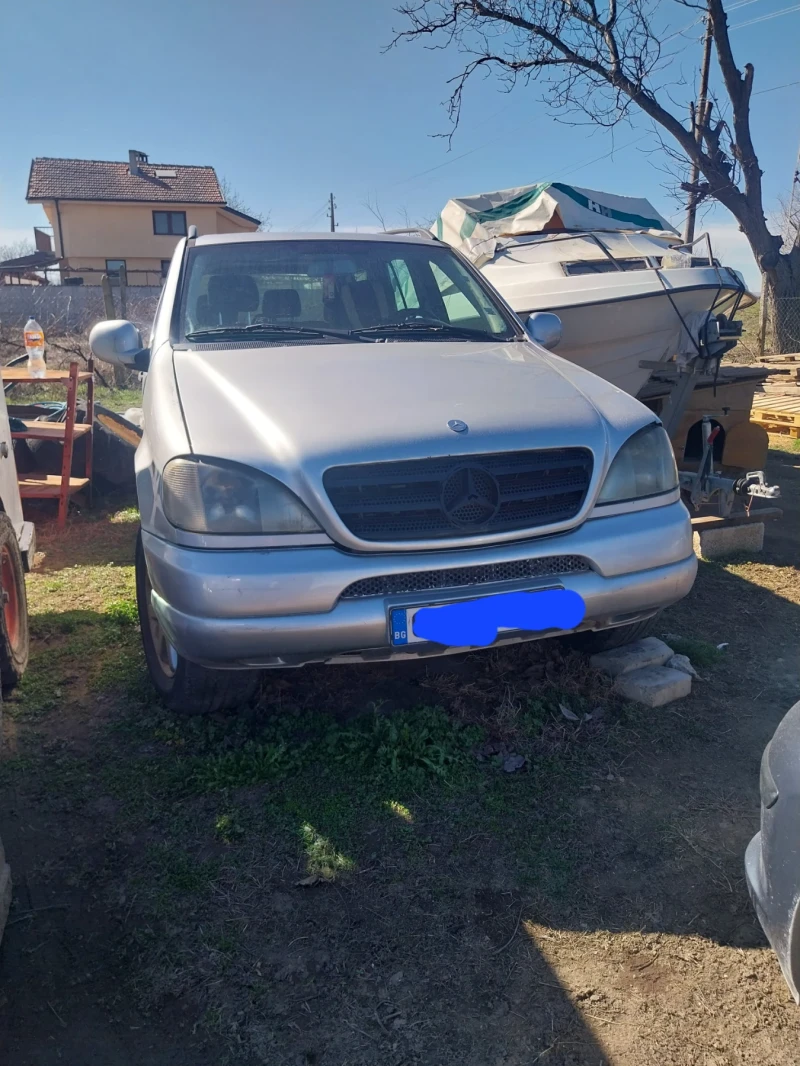 Mercedes-Benz ML 270, снимка 1 - Автомобили и джипове - 49440813