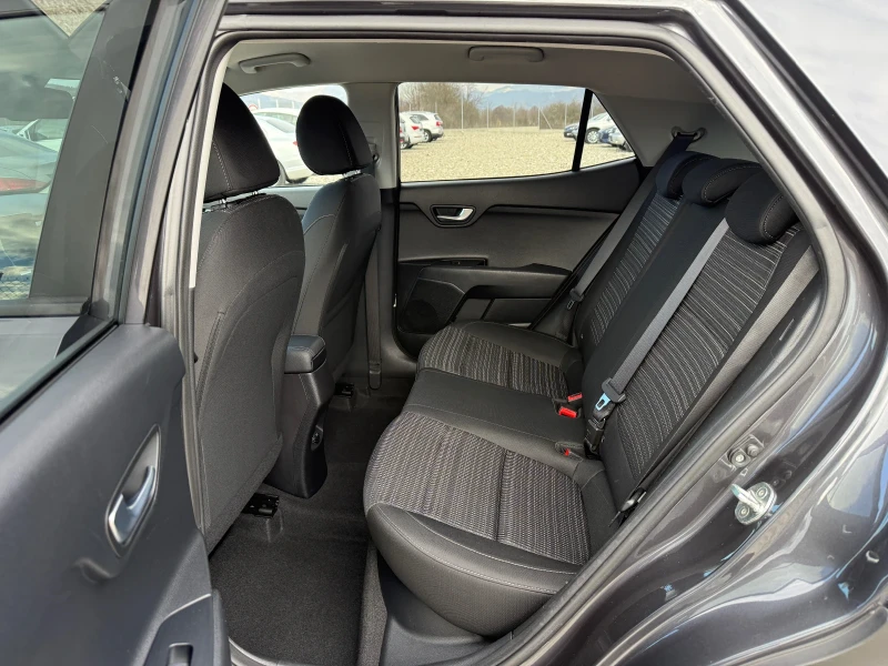 Kia Stonic 1.6 CRDI NAVI CAMERA, снимка 11 - Автомобили и джипове - 52878110