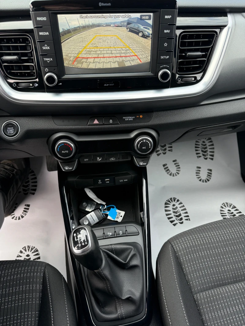Kia Stonic 1.6 CRDI NAVI CAMERA, снимка 16 - Автомобили и джипове - 52878110