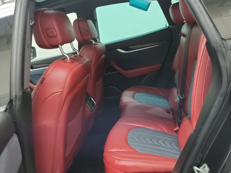 Maserati Levante * GRANLUSSO * CARFAX * ЦЕНА ДО БГ, снимка 12 - Автомобили и джипове - 52991815