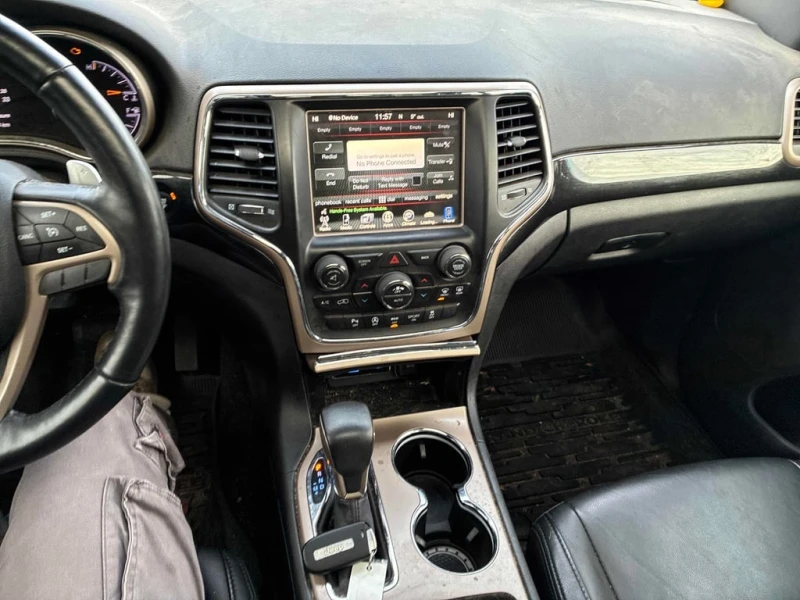 Jeep Grand cherokee Laredo 75th Anniversary * CARFAX * , снимка 9 - Автомобили и джипове - 53054469