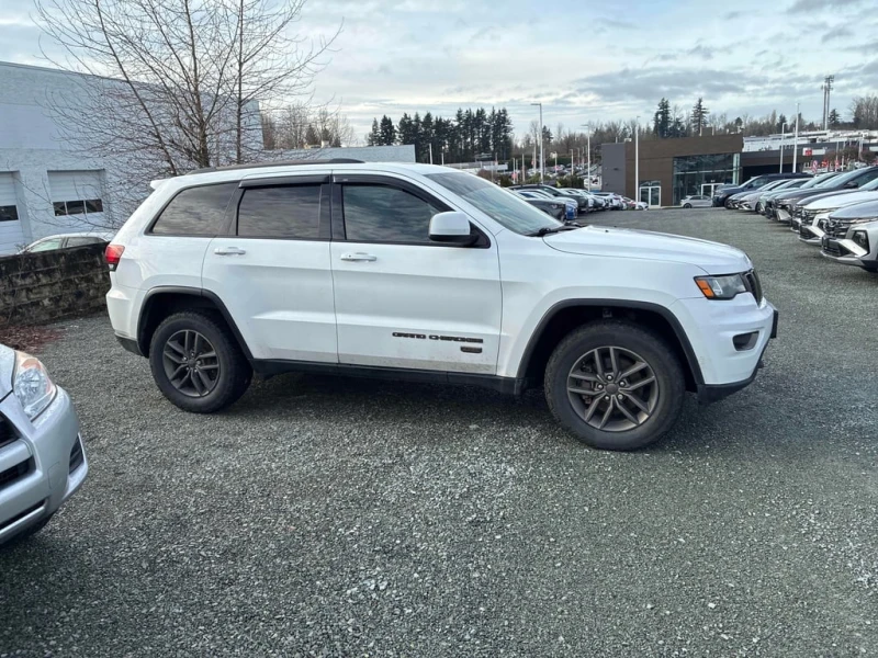 Jeep Grand cherokee Laredo 75th Anniversary * CARFAX * , снимка 4 - Автомобили и джипове - 53054469