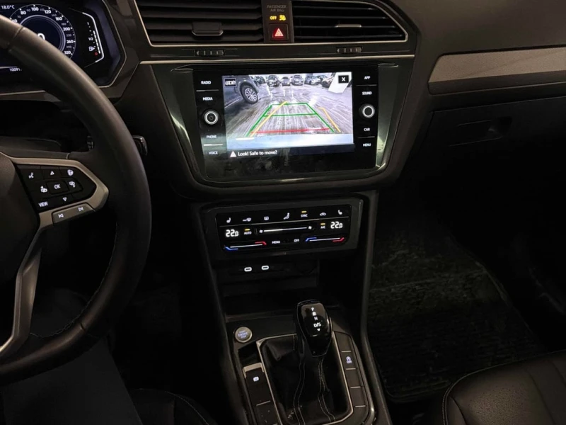 VW Tiguan * Comfortline * CARFAX * ЦЕНА ДО БГ, снимка 9 - Автомобили и джипове - 53285243