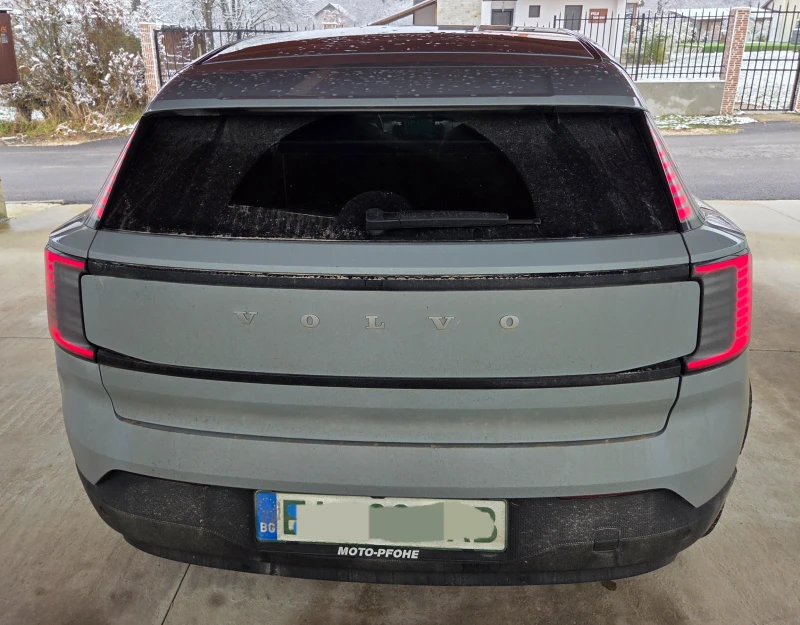 Volvo EX30 SUV Core E40 Single AT1 RWD, снимка 11 - Автомобили и джипове - 53432594