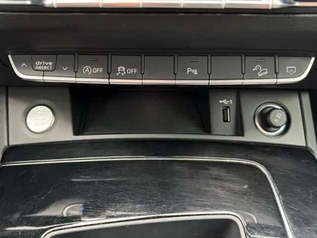 Audi Q5 Technik * S-line * ПАНО * ОБДУХВАНЕ * 360, снимка 12 - Автомобили и джипове - 54029925