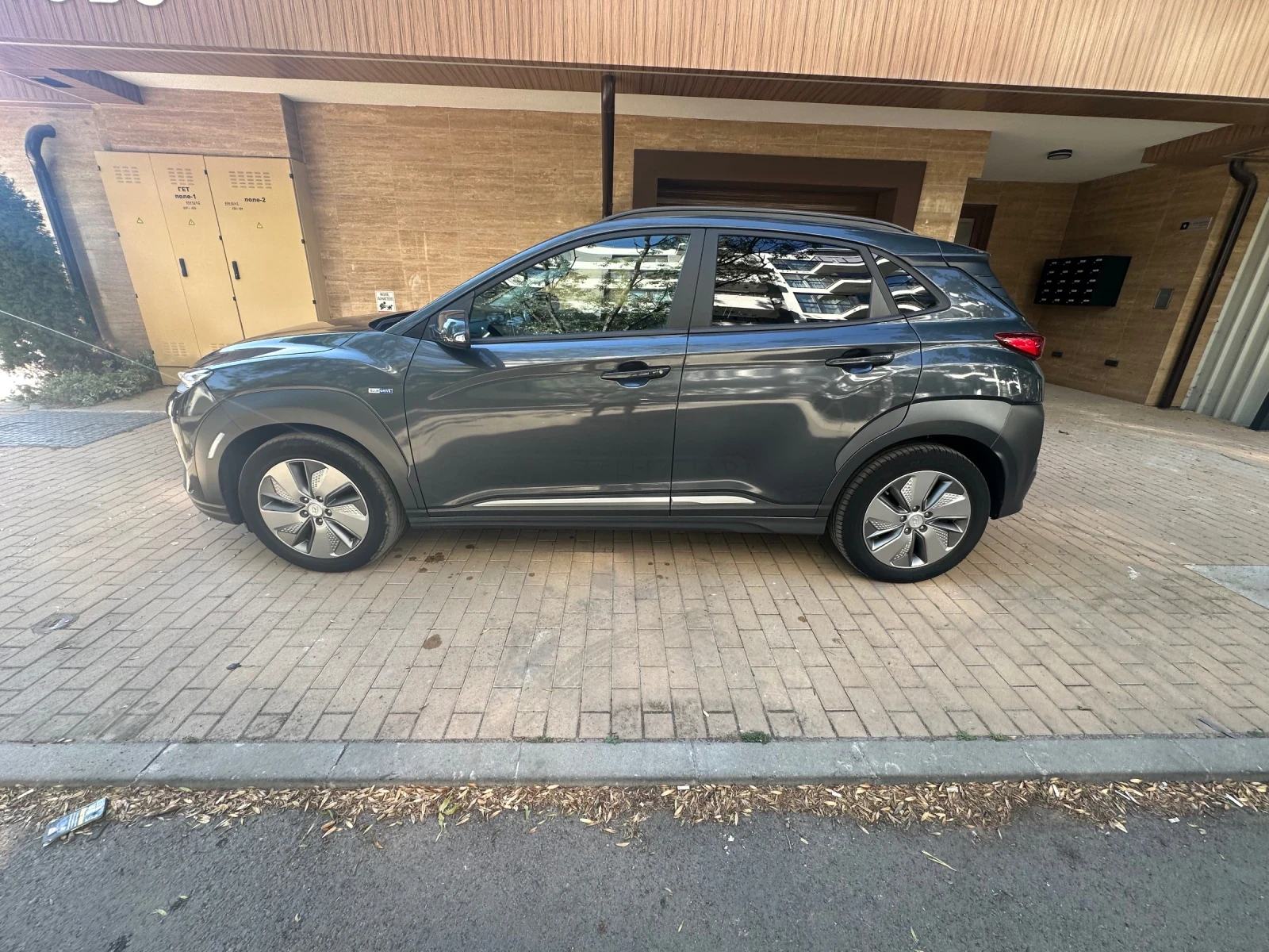Hyundai Kona Premium 64kWH - изображение 7