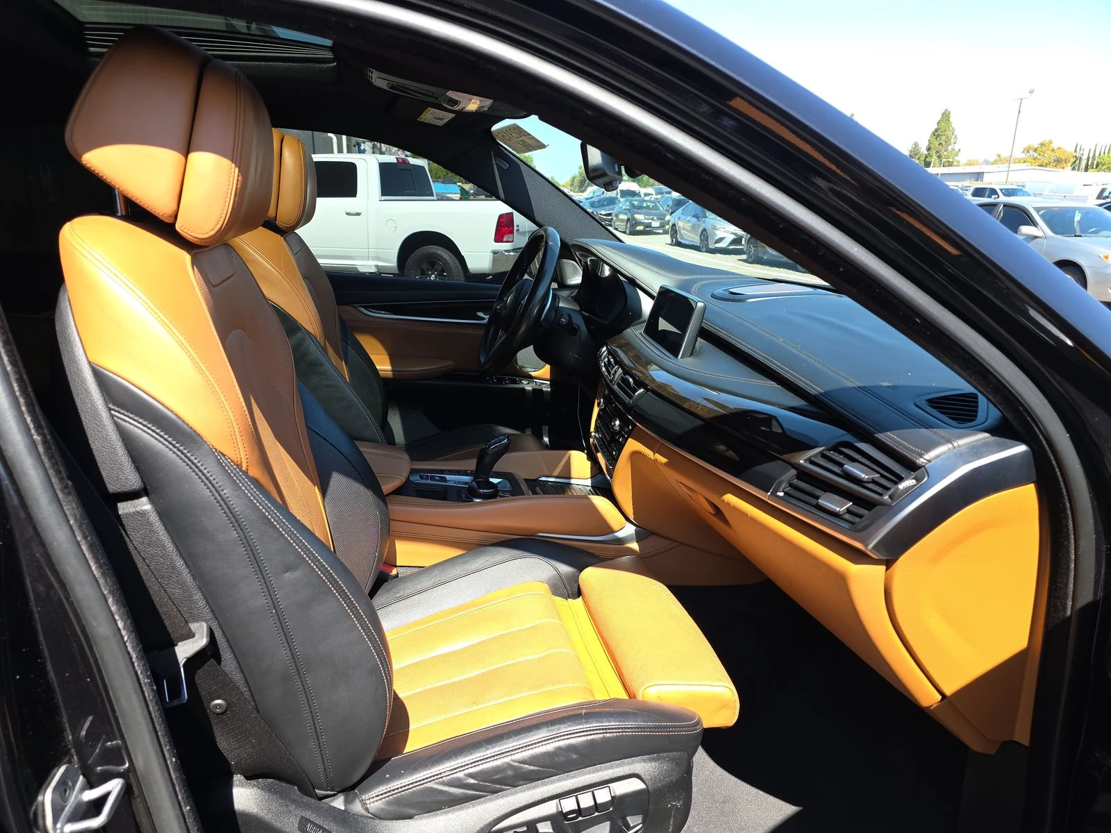 BMW X6 * xDrive35i* M SPORT LINE* BI-COLOR INTERIOR - изображение 9