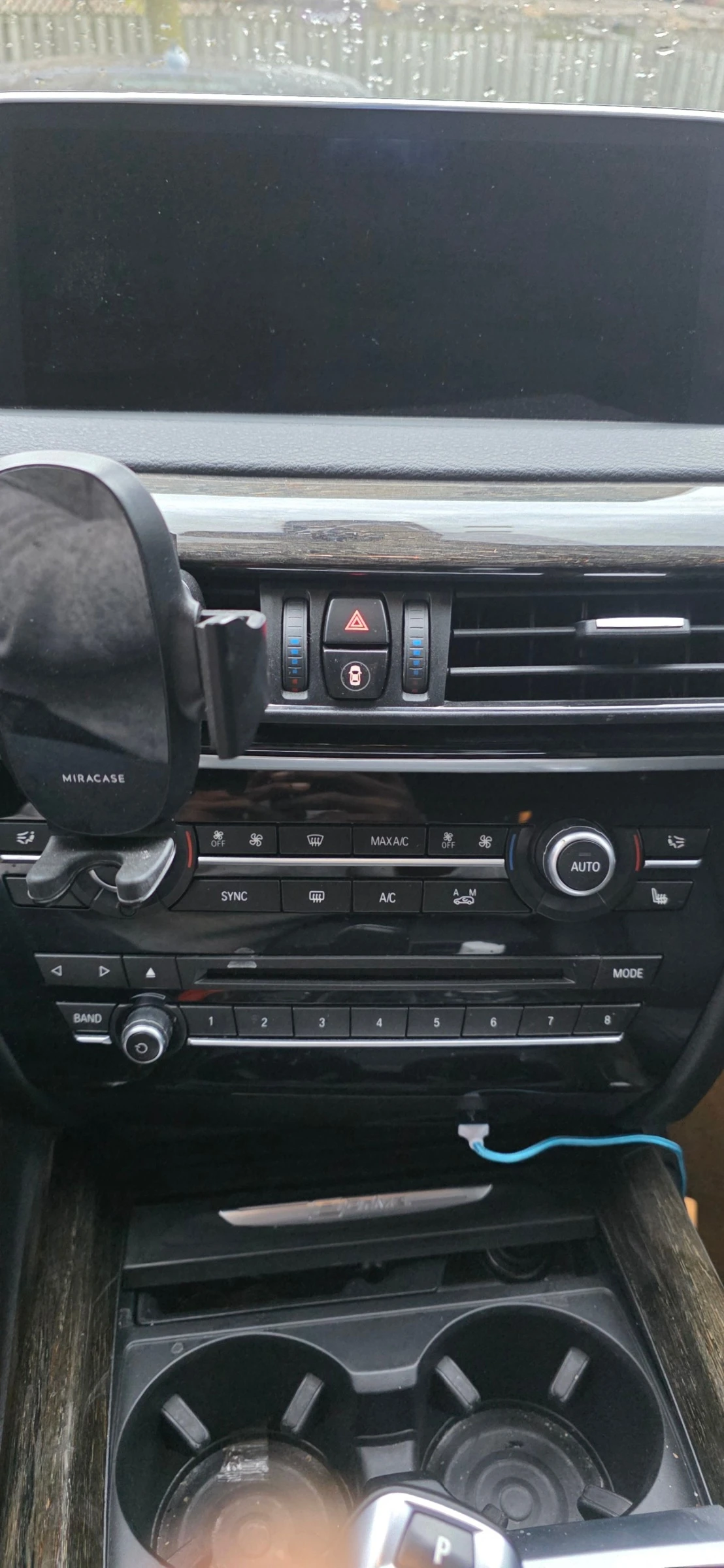 BMW X5 * 40e* CARFAX *    | Mobile.bg   6